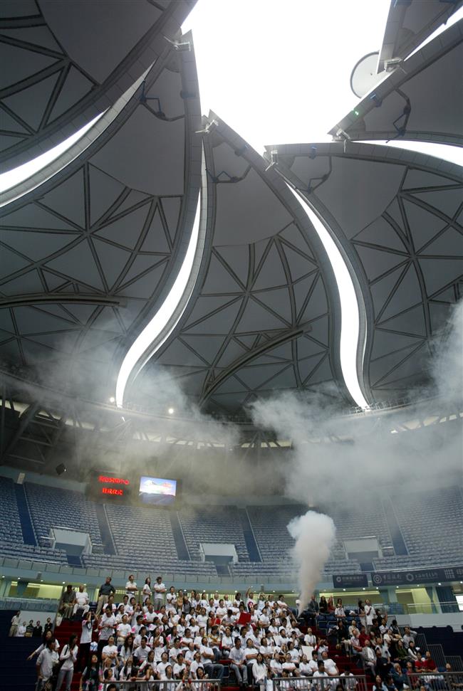 Game, set and match for Wang's retractable roof