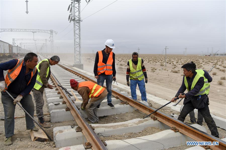 CHINA-XINJIANG-GENERATION Z-RAILWAY BUILDER (CN)