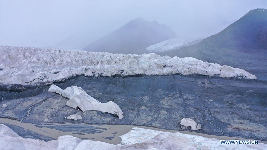 CHINA-QINGHAI-SOURCE OF THE YANGTZE RIVER-GLACIER (CN)